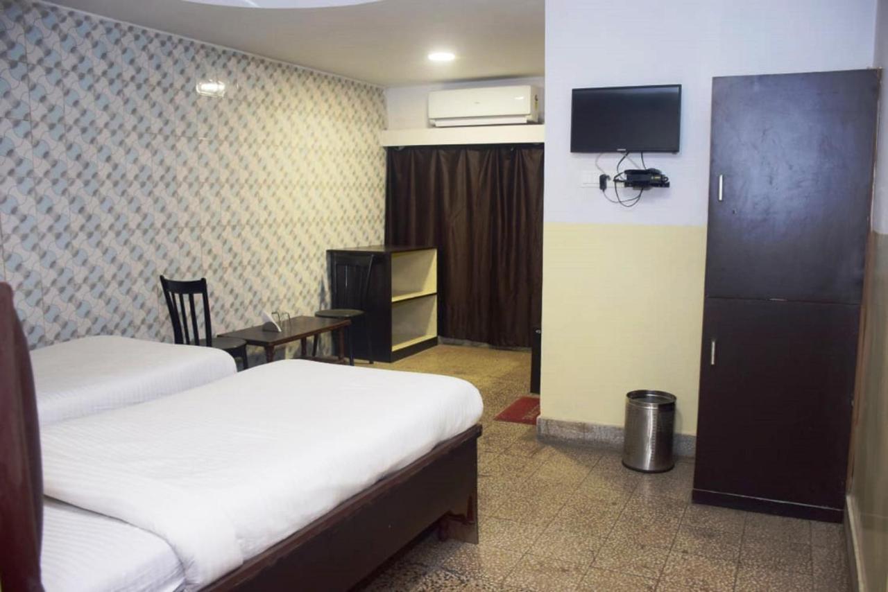 Hotel Deendayal Korba ภายนอก รูปภาพ