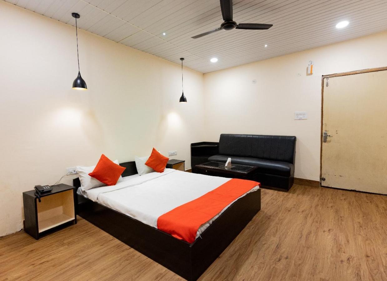 Hotel Deendayal Korba ภายนอก รูปภาพ