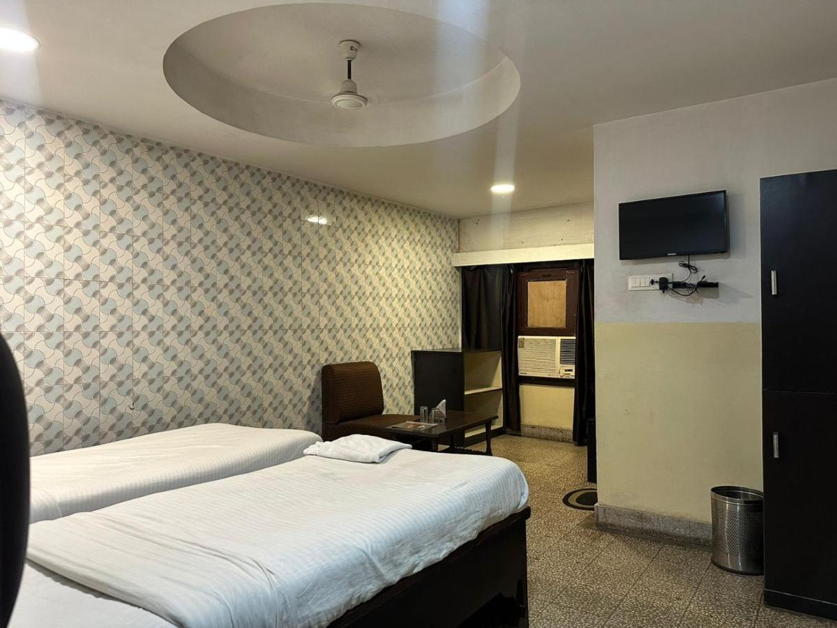 Hotel Deendayal Korba ภายนอก รูปภาพ